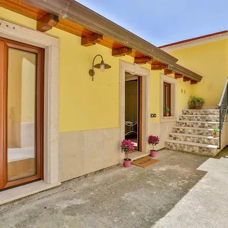 Tatil Evi Falcone