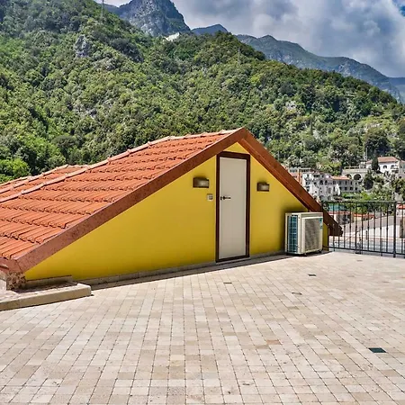 Tatil Evi Falcone