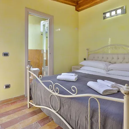 Falcone Tatil Evi *
